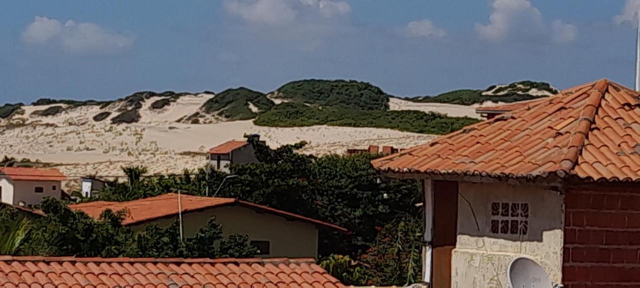 Subindo As Dunas Chales Canoa Quebrada Luaran gambar